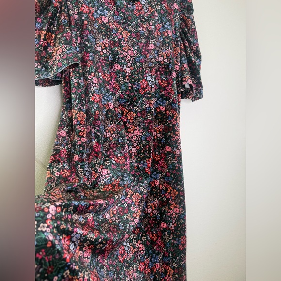 Molly Bracken mini floral print velvet dress with short balloon sleeves velour - Picture 4 of 6